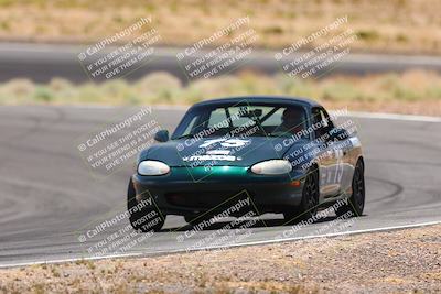 media/May-31-2025-CalClub SCCA (Sat) [[2c1a04e1ee]]/Qualifying/Group 5/Turn 4/